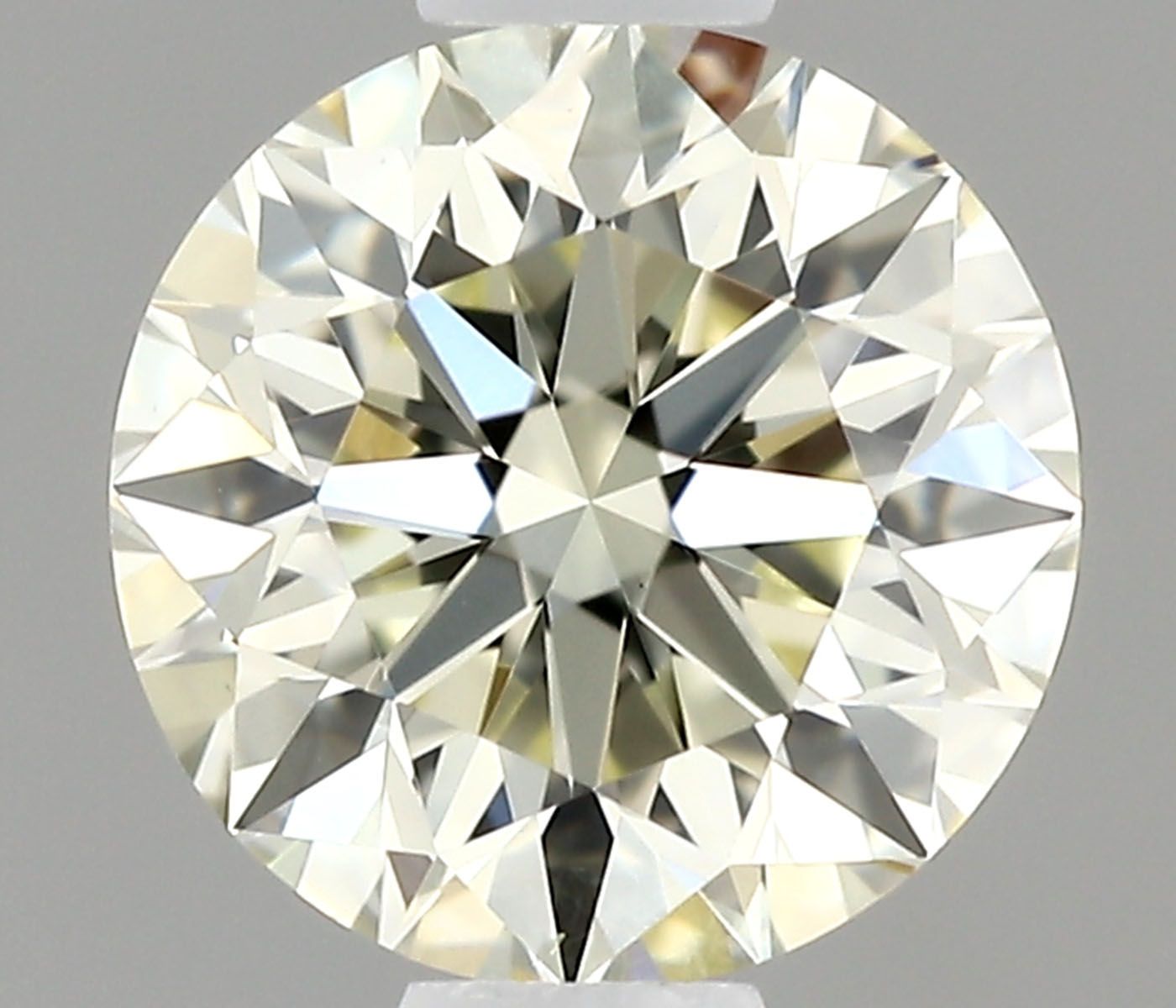 Diamond Natural 0,66Ct L-VVS2 Round - IGI774683032 1