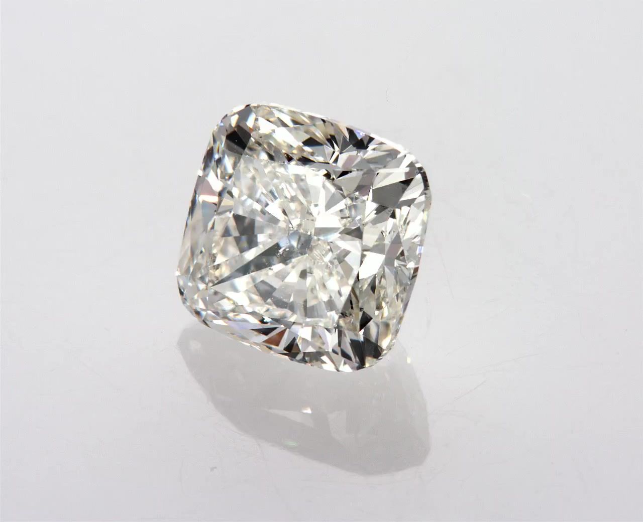 Diamond Natural 1,58Ct I-SI1 Cushion - HRD210000074021 1