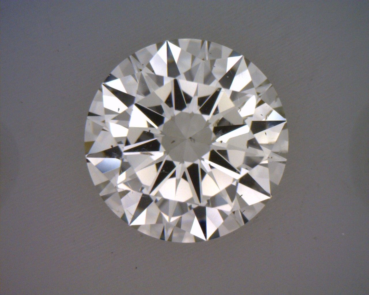 Diamond Natural 0,9Ct J-SI2 Round - GIA2215909272 1