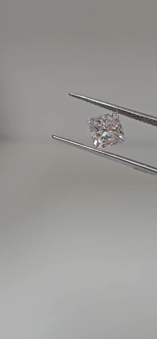 Diamond Natural 1,5Ct F-VVS2 Princess - GIA1535073218 1