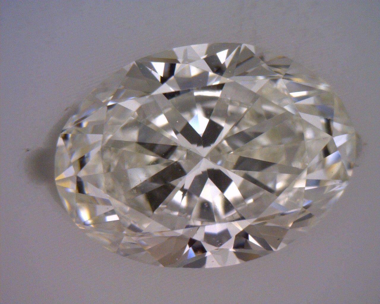 Diamond Natural 1,7Ct J-VS2 Oval - GIA5383694406 1