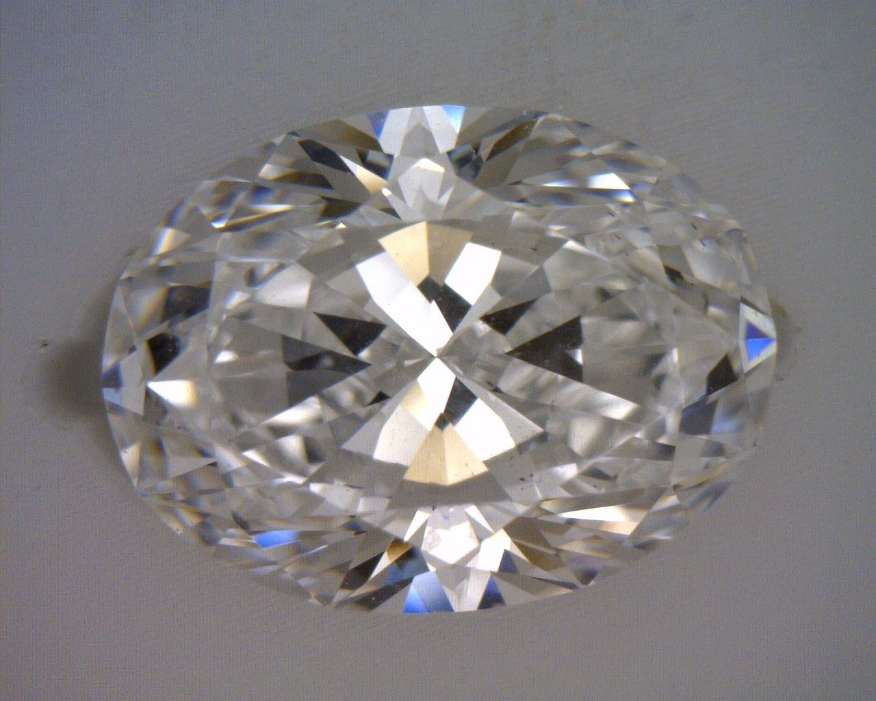 Diamond Natural 1,79Ct F-VS1 Oval - GIA6421656782 1