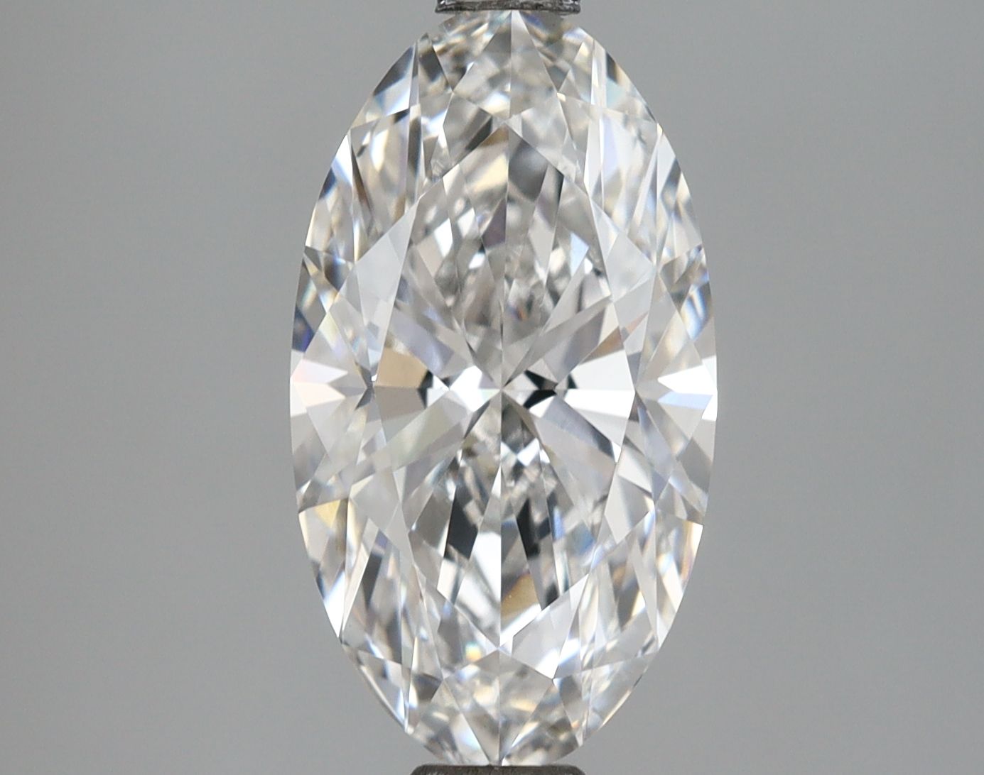 Lab Grown Diamond Lab-grown 2,34Ct F-VVS2 Oval - IGILG761562662