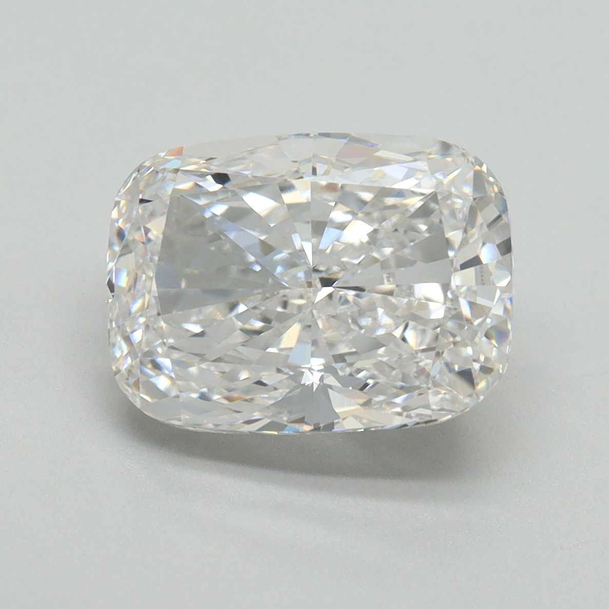 Lab Grown Diamond Lab-grown 4,26Ct D-VVS2 Cushion - IGILG654483825