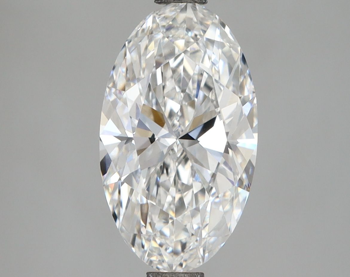 Lab Grown Diamond Lab-grown 2,57Ct E-VS1 Oval - IGILG756537570