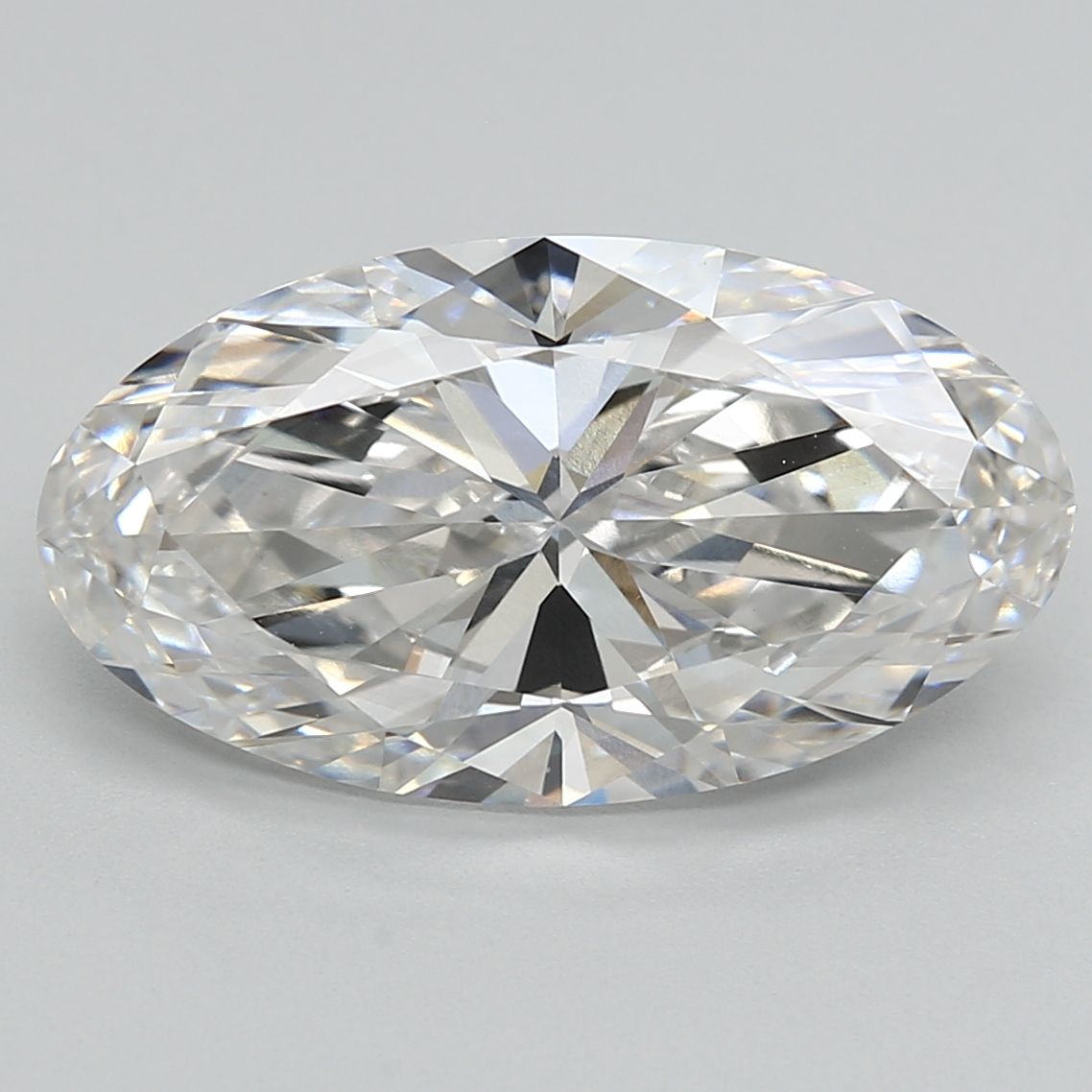 Lab Grown Diamond Lab-grown 3,8Ct F-VS1 Oval - IGILG764626711 1