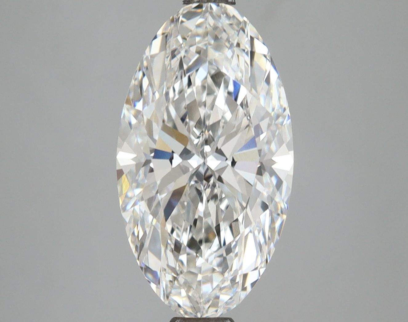 Lab Grown Diamond Lab-grown 3,53Ct F-VVS1 Oval - IGILG786679286