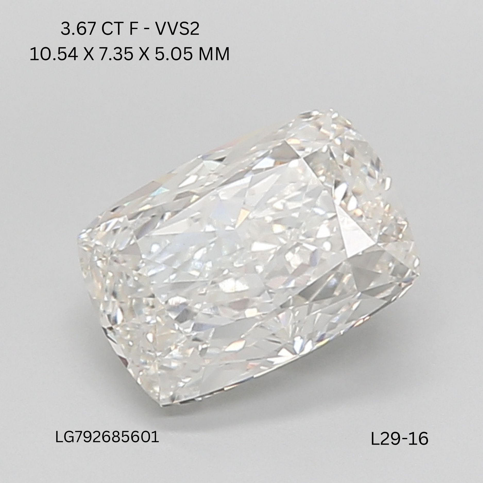 Lab Grown Diamond Lab-grown 3,67Ct G-VVS2 Cushion - IGILG792685601 1