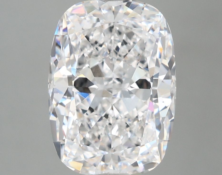 Lab Grown Diamond Lab-grown 3,89Ct D-VVS2 Cushion - IGILG821627041 1