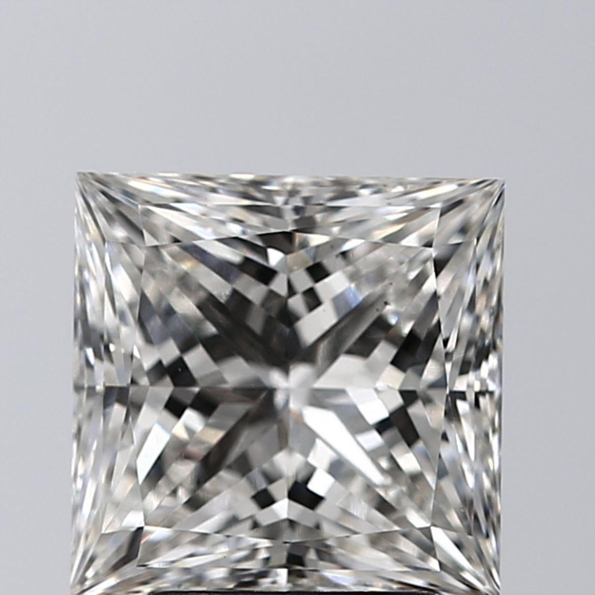 Lab Grown Diamond 2,81Ct G-VS2 Princess - IGILG510196340 1