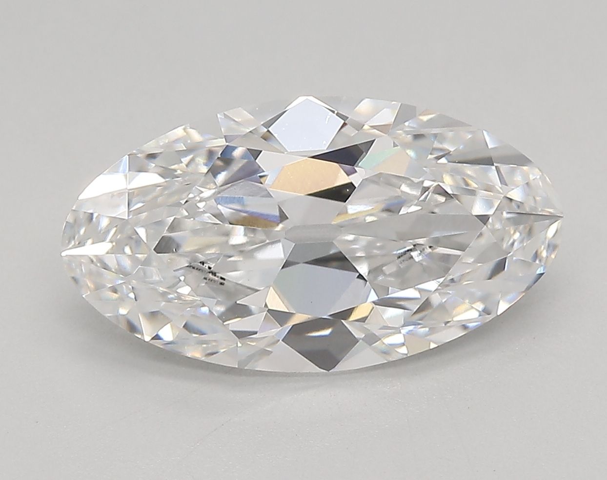 Lab Grown Diamond 3,36Ct D-VVS2 Oval - IGILG773621421 1