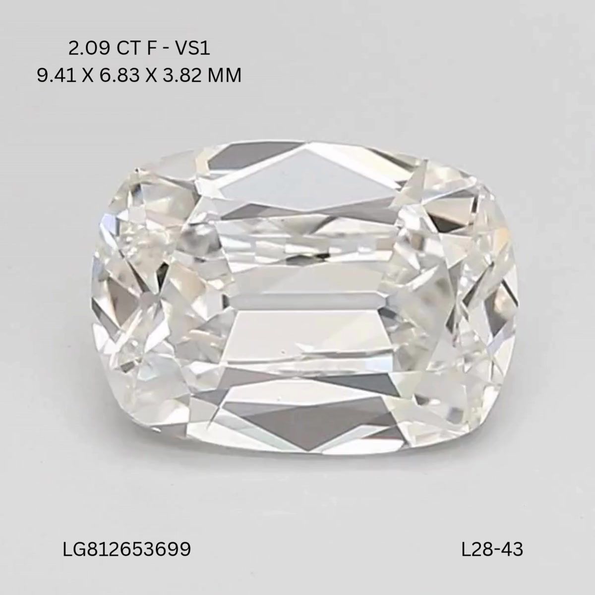Lab Grown Diamond 2,09Ct F-VS1 Cushion - IGILG812653699 1