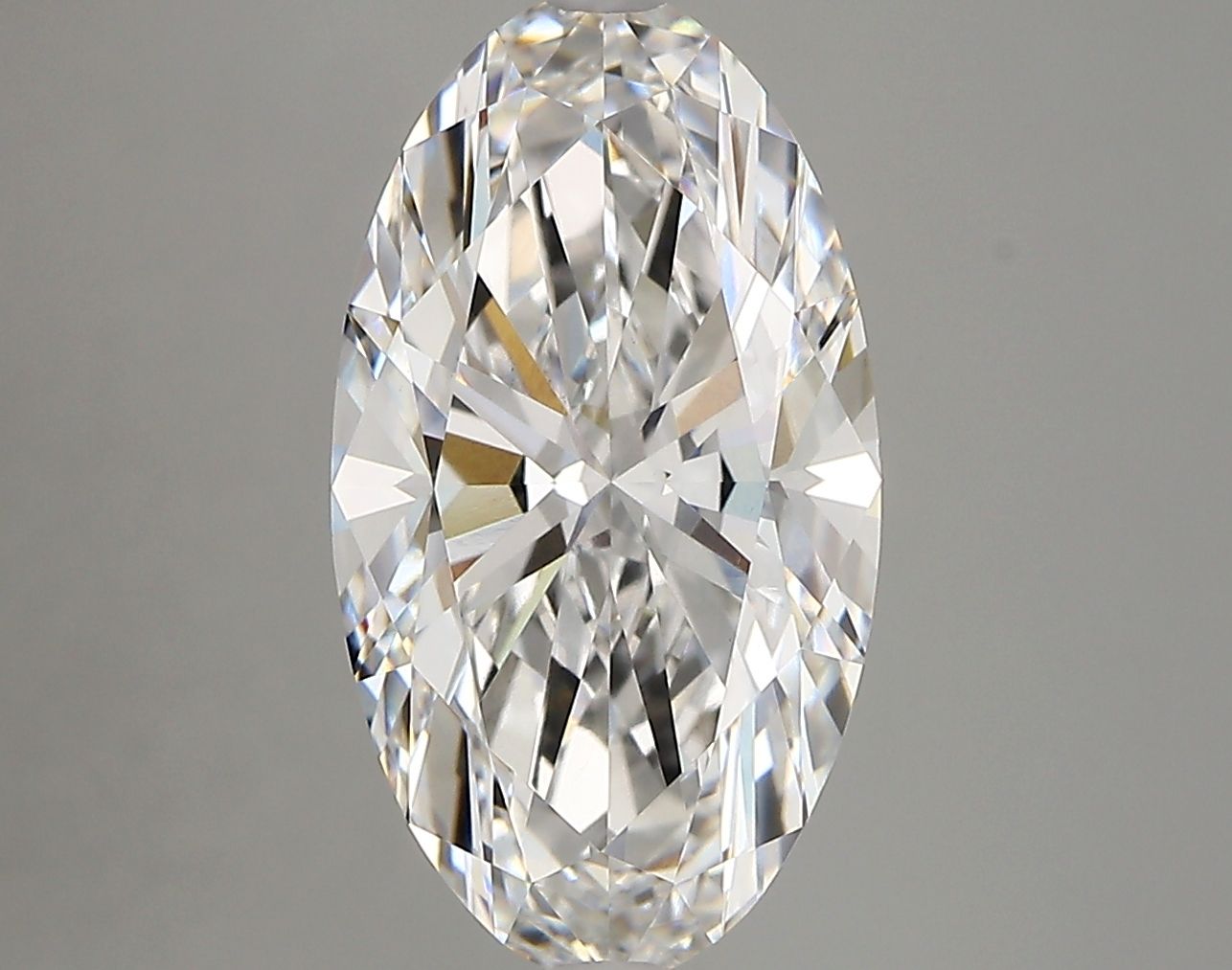 Lab Grown Diamond 3,79Ct D-VVS2 Oval - IGILG824608018 1