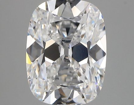 Lab Grown Diamond 3,61Ct E-VVS2 Cushion - IGILG746511701 1