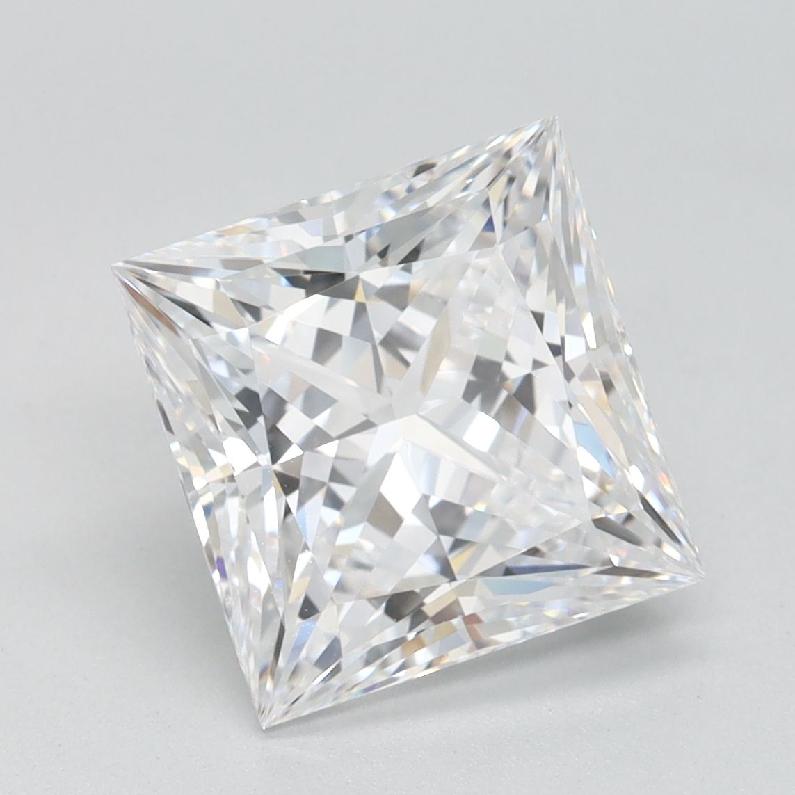 Lab Grown Diamond 3,04Ct D-IF Princess - IGILG821671389 1
