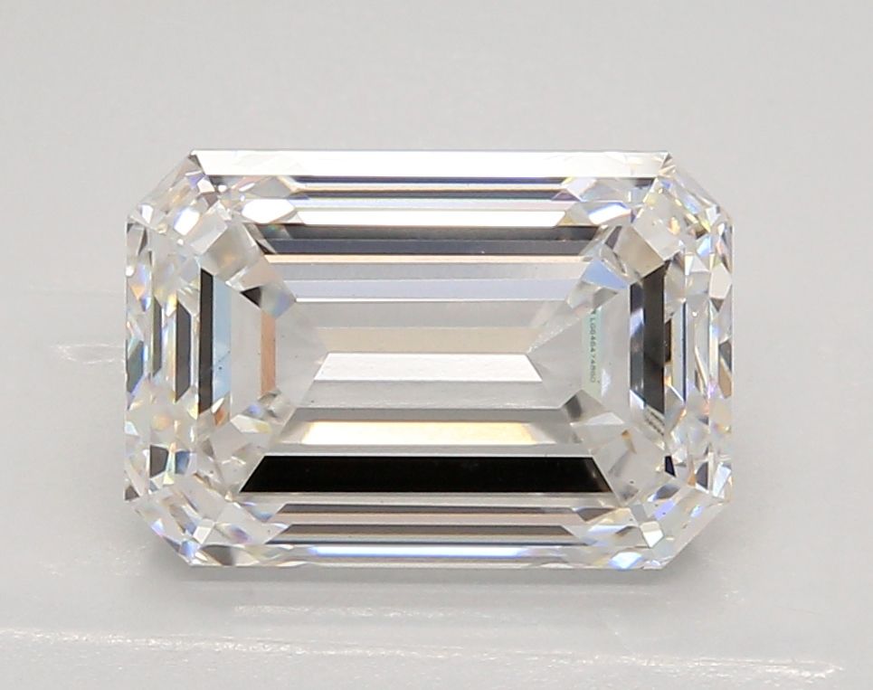 Lab Grown Diamond 3,9Ct F-VS1 Emerald - IGILG646474860 1