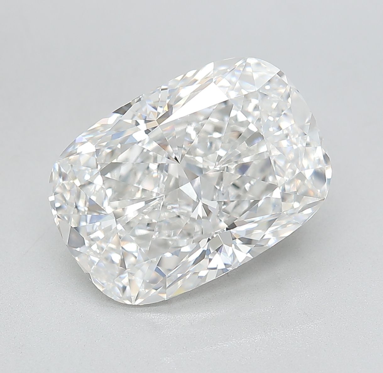 Lab Grown Diamond 5,45Ct E-VVS2 Cushion - IGILG821669902 1