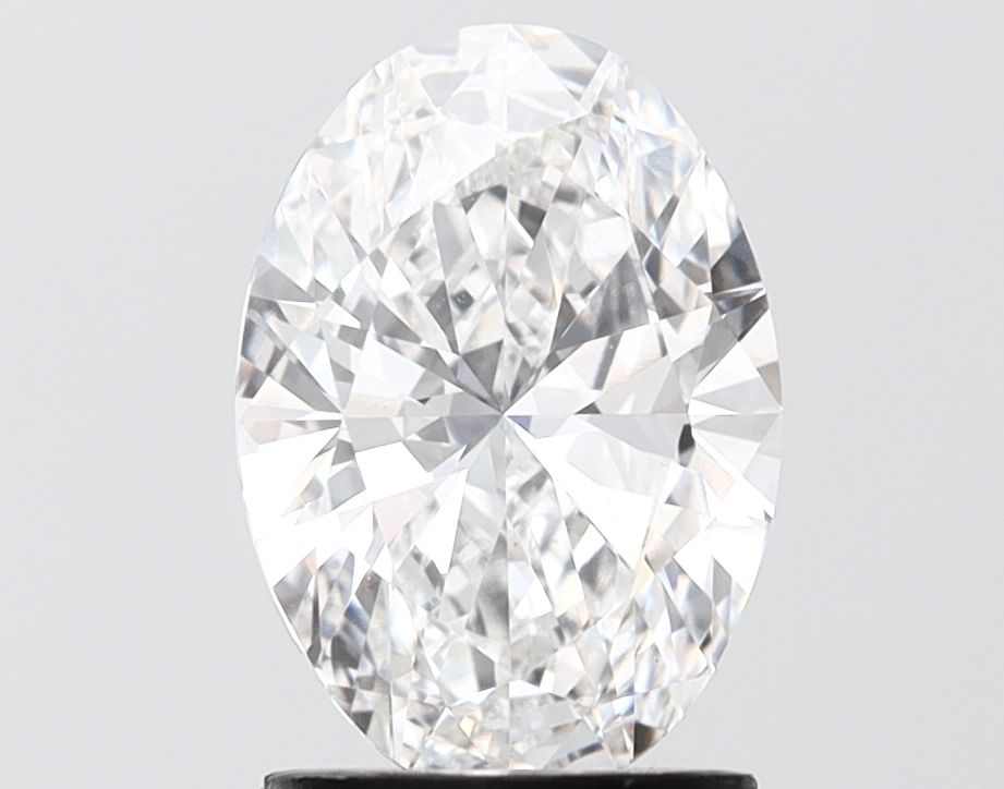 Lab Grown Diamond 2,15Ct E-VVS2 Oval - IGILG835644437 1