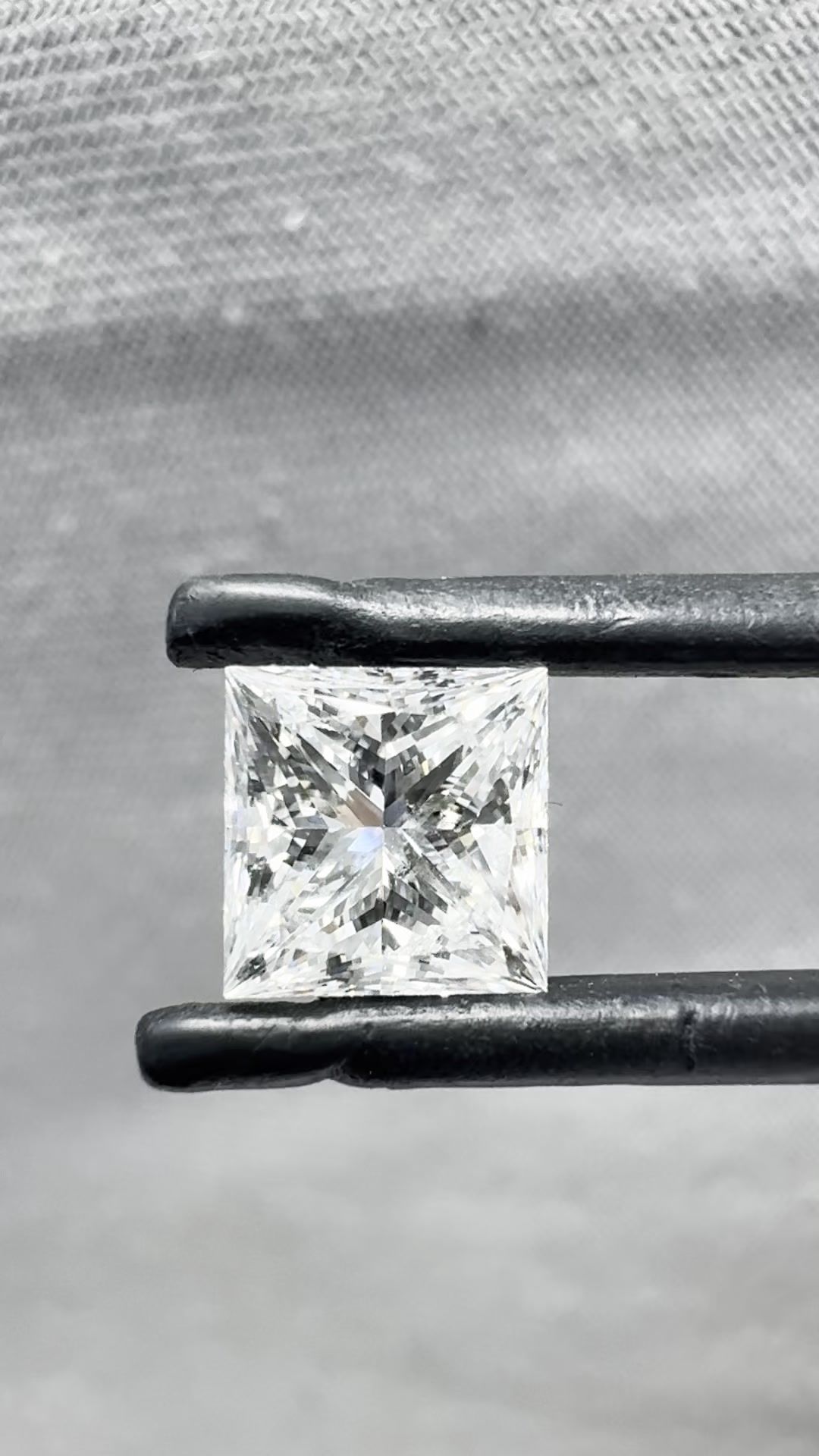 Diamond Natural 1,51Ct E-SI2 Princess - GIA2278203532 1